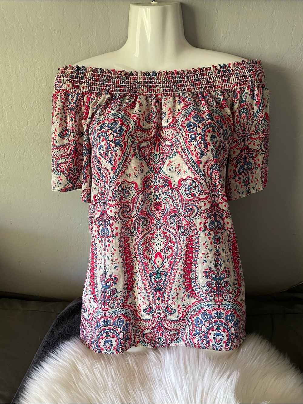 Off-Shoulder Paisley Print Top in Cream, Pink & Blue